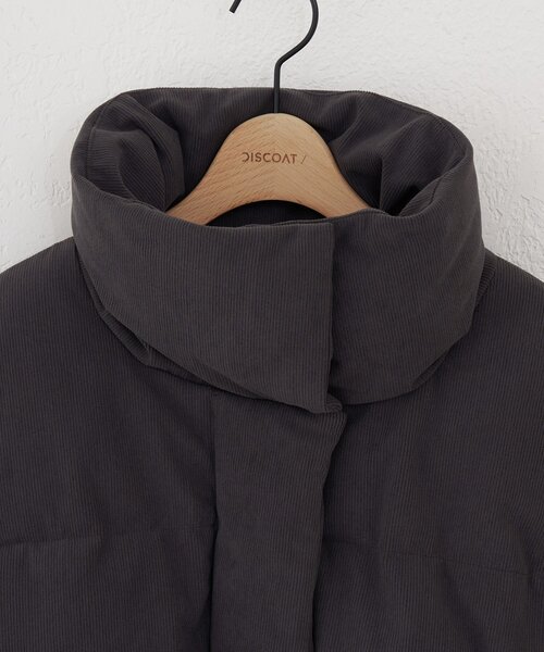 DISCOAT（ディスコート）の「【WEB限定】コーデュロイフェイクダウンブルゾン（ダウンジャケット/コート・レディース・チャコールグレー/ブラック/ライトベージュ・FREE）」の17枚目の写真