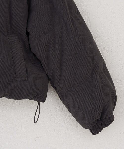 DISCOAT（ディスコート）の「【WEB限定】コーデュロイフェイクダウンブルゾン（ダウンジャケット/コート・レディース・チャコールグレー/ブラック/ライトベージュ・FREE）」の18枚目の写真