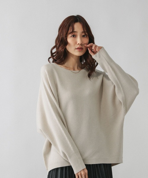 GLOBAL WORK（グローバルワーク）の「ふわふわHugmeドルマンプルオーバー/595406（ニット/セーター・レディース・グレイッシュベージュ/ネイビー/ブルー/ライトグレー/アッシュブラウン/ピンク/ダークブラウン・MEDIUM/LARGE）」の4枚目の写真