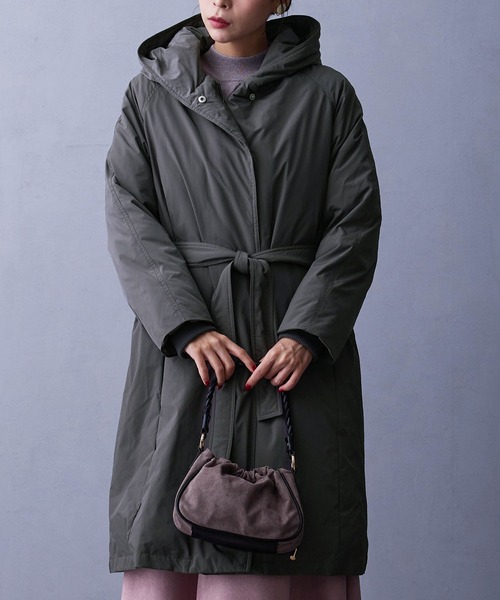 NICOLE white（ニコルホワイト）の「ダウンフードコート（ダウンジャケット/コート・レディース・グリーン/チャコール/ベージュ・FREE）」の2枚目の写真