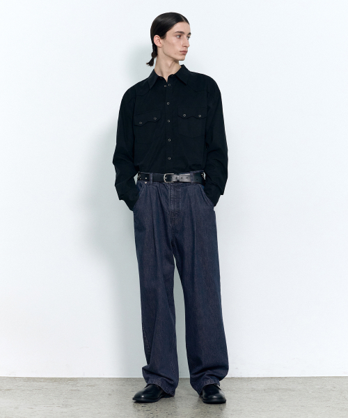 INSILENCE（インサイロンス）の「CALIK ネイチャーウォッシュドデニムパンツ MID BLUE（デニムパンツ・レディース・その他・SMALL/MEDIUM/LARGE）」の4枚目の写真