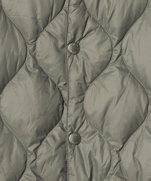 green label relaxing（グリーンレーベルリラクシング）の「【別注】＜TAION＞ノーカラー ダウン / キッズ  140cm-150cm（ダウンジャケット/コート・キッズ・ブラック/オリーブ・150cm/140cm）」の17枚目の写真