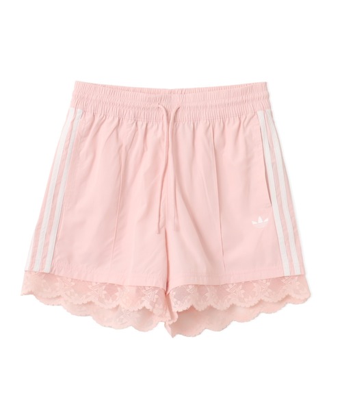adidas(アディダス)の「adidas LACE TRIM 3 STRIPE SHORT / アディダス レーストリム 3 ストライプ ショーツ(その他パンツ・レディース・ピンク・L/S/M)」の3枚目の写真