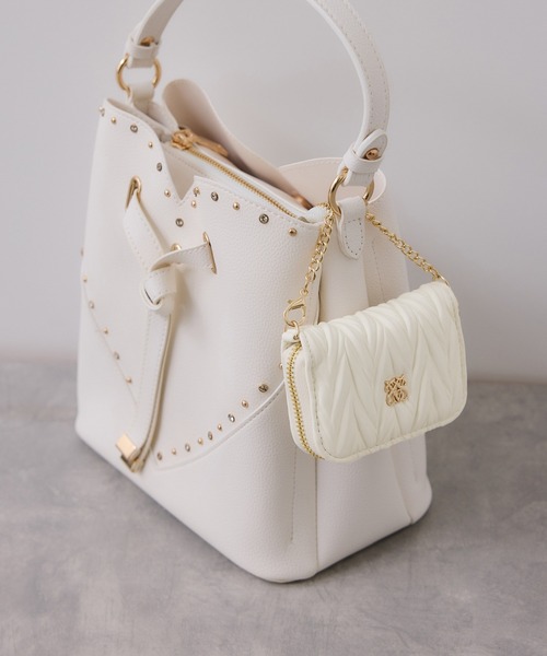 VIS（ビス）の「プリーツ加工ポーチチャーム（チャーム・レディース・キナリ/サックスブルー/ブラック・FREE）」の13枚目の写真