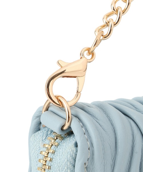 VIS（ビス）の「プリーツ加工ポーチチャーム（チャーム・レディース・キナリ/サックスブルー/ブラック・FREE）」の16枚目の写真