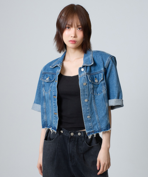UNKNOWN PLANET(アンノウンプラネット)の「スリット半袖デニムジャケットブルー(デニムジャケット・レディース・その他・FREE)」の3枚目の写真