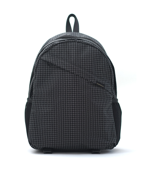 POSH-PROJECTS(ポッシュプロジェクト)の「F155 ブレードバックパック ブラックグリッドストップ(バックパック/リュック・レディース・ブラック・FREE)」の1枚目の写真