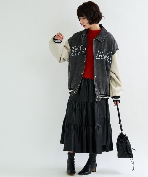 A.D.C.L.（エーディーシーエル）の「ロゴ刺繍入り デニム スタジアムジャンパー（スタジャン・レディース・ブルー/ブラック・M/L）」の18枚目の写真