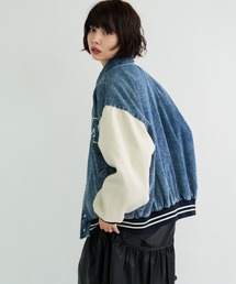 A.D.C.L.（エーディーシーエル）の「ロゴ刺繍入り デニム スタジアムジャンパー（スタジャン）」