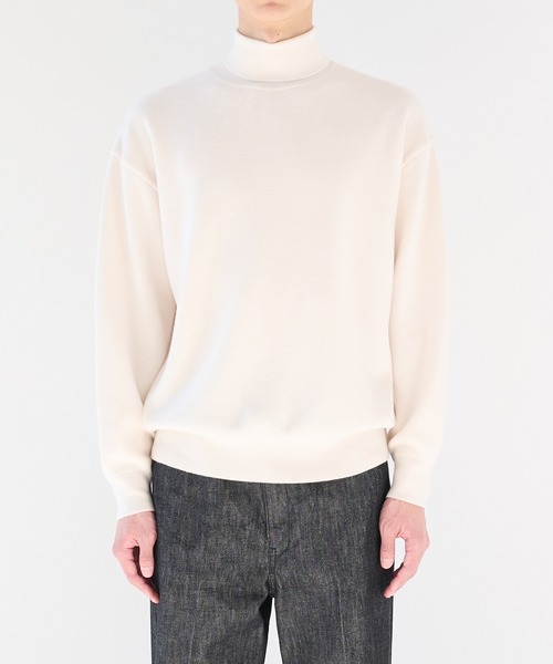 STUDIOUS（ステュディオス）の「【STUDIOUS】CASHMERE WOOL TURTLENECK KNIT（ニット/セーター・メンズ・ブラック/ダークグレー/ホワイト/ブラウン・1/2/3）」の5枚目の写真