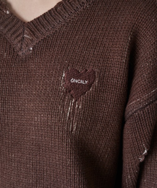 ONCILY(オンシェリー)の「VINTAGE LIKE DAMAGE V-NECK KNIT / ヴィンテージライクダメージVネックニット(ニット/セーター・メンズ・ブラック/ブラウン・MEDIUM/SMALL/LARGE)」の19枚目の写真