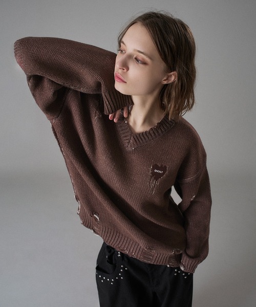 ONCILY(オンシェリー)の「VINTAGE LIKE DAMAGE V-NECK KNIT / ヴィンテージライクダメージVネックニット(ニット/セーター・メンズ・ブラック/ブラウン・MEDIUM/SMALL/LARGE)」の17枚目の写真