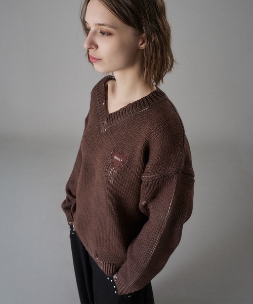 ONCILY(オンシェリー)の「VINTAGE LIKE DAMAGE V-NECK KNIT / ヴィンテージライクダメージVネックニット(ニット/セーター・メンズ・ブラック/ブラウン・MEDIUM/SMALL/LARGE)」の18枚目の写真
