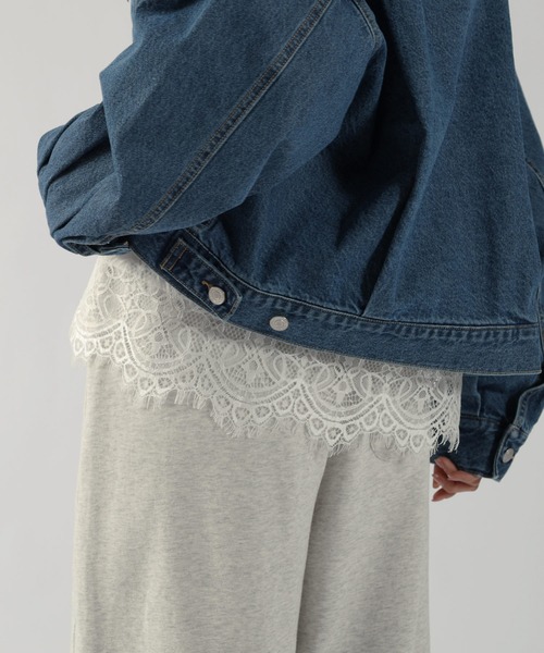 andme(アンドミー)の「【新色追加】サテン裾レースキャミソール【選べる着丈】(キャミソール・レディース・ブラウン/オフホワイト/ブラック/キナリ・MT/M)」の10枚目の写真