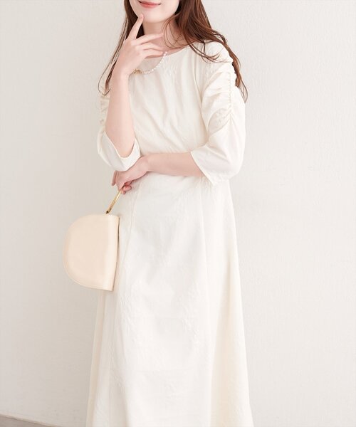 natural couture（ナチュラルクチュール）の「フラワージャガードジゴスリーブワンピース（ワンピース・レディース・ブラック/オフホワイト/ベージュ・FREE）」の17枚目の写真