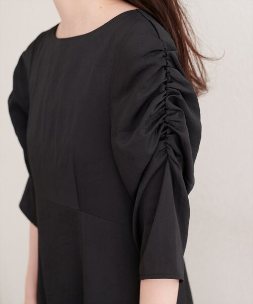 natural couture（ナチュラルクチュール）の「フラワージャガードジゴスリーブワンピース（ワンピース・レディース・ブラック/オフホワイト/ベージュ・FREE）」の9枚目の写真