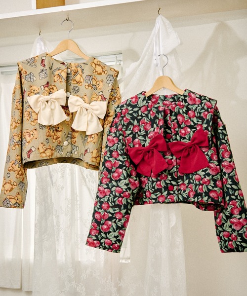 kutir（クティール）の「【クティールとレトロ】マルチウェイゴブランリボンジャケット（テーラードジャケット・レディース・ベージュ/レッド・FREE）」の7枚目の写真