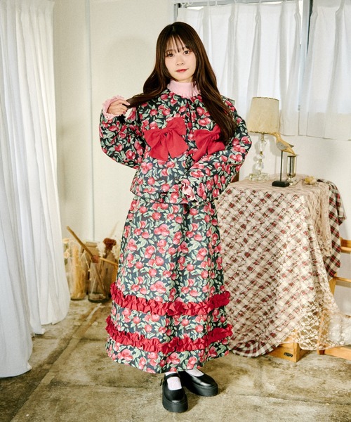 kutir（クティール）の「【クティールとレトロ】マルチウェイゴブランリボンジャケット（テーラードジャケット・レディース・ベージュ/レッド・FREE）」の11枚目の写真