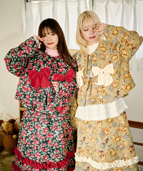 kutir（クティール）の「【クティールとレトロ】マルチウェイゴブランリボンジャケット（テーラードジャケット・レディース・ベージュ/レッド・FREE）」の5枚目の写真