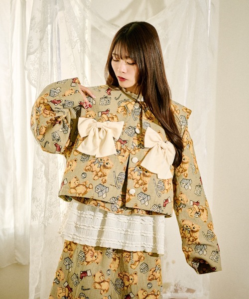 kutir（クティール）の「【クティールとレトロ】マルチウェイゴブランリボンジャケット（テーラードジャケット・レディース・ベージュ/レッド・FREE）」の15枚目の写真