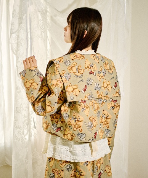 kutir（クティール）の「【クティールとレトロ】マルチウェイゴブランリボンジャケット（テーラードジャケット・レディース・ベージュ/レッド・FREE）」の16枚目の写真