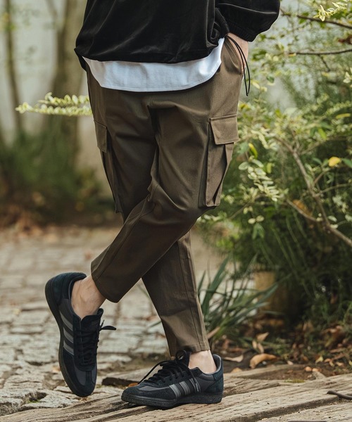CAMBIO(カンビオ)の「mp14439- Stretch Twill Ankle Tapered Cargo Pants カーゴパンツ(S61526cmb)(カーゴパンツ・メンズ・ダークカーキ/チャコール/ベージュ/ブラック・M/S/L)」の4枚目の写真