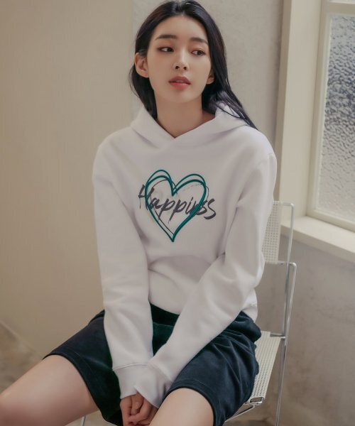 HAPPINESS HEART HOODIE_WHITE — худи белый с принтом «Happiness Heart»