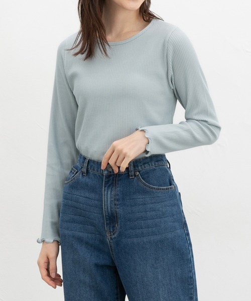 Honeys(ハニーズ)の「メロー使いクルーTシャツ(Tシャツ/カットソー・レディース・ピンク/ライトグレー/サックスブルー/ブラック/オフホワイト・L/M/LL/S)」の4枚目の写真