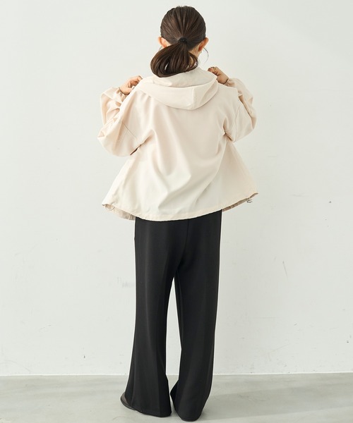 mil（ミル）の「フーディー 　ブルゾン【586107】（マウンテンパーカー・レディース・ブラック/グレイッシュベージュ/オフホワイト・XS/S）」の8枚目の写真