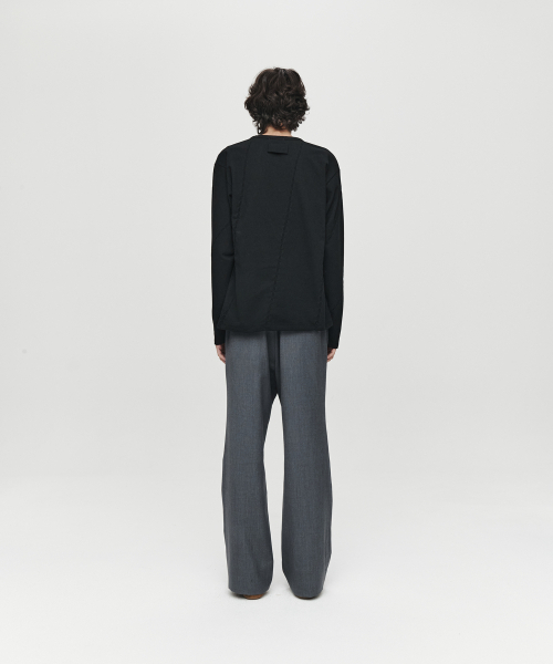 HEUTE(ホイテ)の「WOOL SLIM PANTS (GREY)(スラックス・メンズ・グレー・M/L)」の4枚目の写真