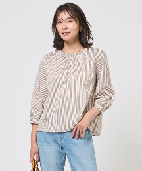 J.PRESS(ジェイプレス)の「ストライプジャカード ラウンドネック カットソー(Tシャツ/カットソー・レディース・スカイブルー系1/黄土色系1・T15/T13)」の1枚目の写真