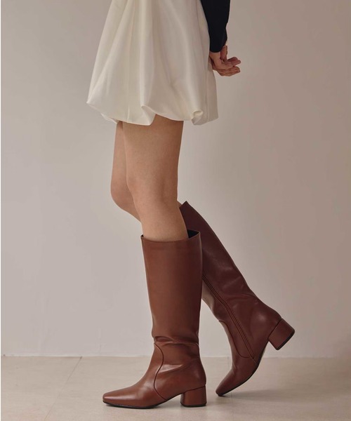 ACYM（アシーム）の「ベティローヒールロングブーツ（ブーツ・レディース・ブラウン/ブラック・SMALL/MEDIUM/LARGE）」の4枚目の写真