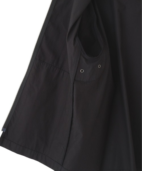 MHL.（エムエイチエル）の「WASHED SLUB COTTON TWILL（ブルゾン・メンズ・カーキ/ブラック・MEDIUM/LARGE）」の7枚目の写真