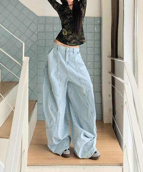 HOOK(フック)の「バギー ルーズデニムパンツ(デニムパンツ・レディース・ライトブルー・S/L/M)」の6枚目の写真
