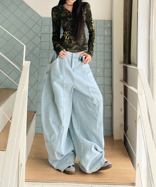 HOOK(フック)の「バギー ルーズデニムパンツ(デニムパンツ・レディース・ライトブルー・S/L/M)」の7枚目の写真
