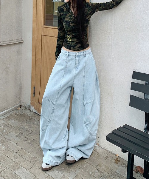 HOOK(フック)の「バギー ルーズデニムパンツ(デニムパンツ・レディース・ライトブルー・S/L/M)」の8枚目の写真