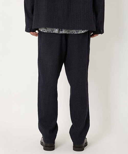 BLUE BLUE JAPAN（ブルーブルージャパン）の「マイヤーレース タックストレートパンツ（その他パンツ・メンズ・ダークネイビー・S/L/XL/M）」の4枚目の写真