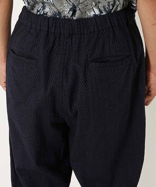 BLUE BLUE JAPAN（ブルーブルージャパン）の「マイヤーレース タックストレートパンツ（その他パンツ・メンズ・ダークネイビー・S/L/XL/M）」の6枚目の写真