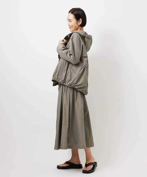 MICHEL KLEIN（ミッシェル・クラン）の「[セットアップ対応]タフタライトブルゾン（ナイロンジャケット・レディース・カーキ/ブラック・38）」の21枚目の写真