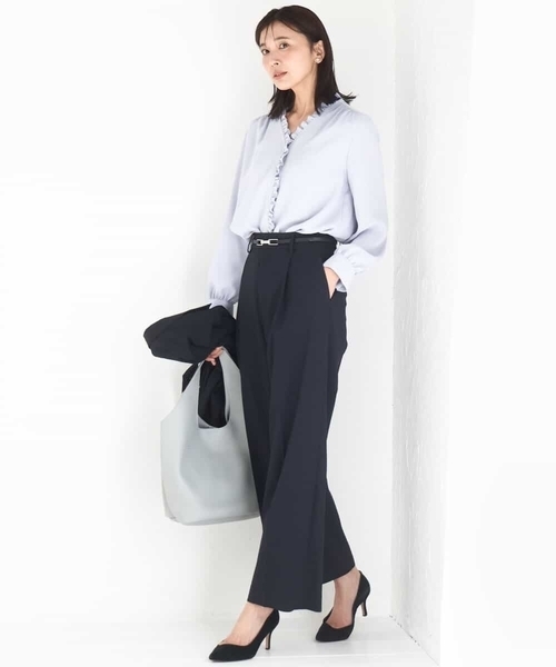 MK MICHEL KLEIN（エムケーミッシェルクラン）の「[洗える]Vネックミニフリルブラウス（シャツ/ブラウス・レディース・ライトブルー/ホワイト・38）」の19枚目の写真