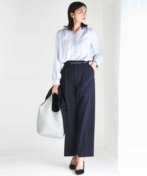 MK MICHEL KLEIN（エムケーミッシェルクラン）の「[洗える]Vネックミニフリルブラウス（シャツ/ブラウス・レディース・ライトブルー/ホワイト・38）」の21枚目の写真