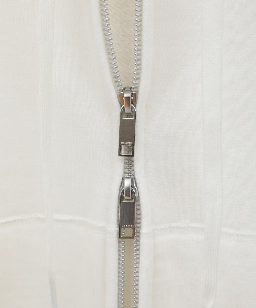 CLANE（クラネ）の「CLANE/クラネ/LOGO COMPACT ZIPUP HOODIE（パーカー・レディース・ブラック/グレー/ホワイト・1）」の10枚目の写真