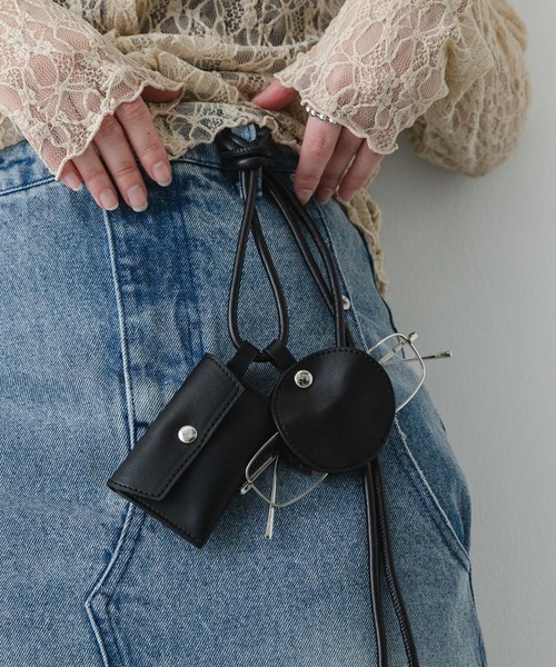 SENSE OF PLACE by URBAN RESEARCH(センスオブプレイスバイアーバンリサーチ)の「コンビカラーポーチツキベルト(ベルト・レディース・ブラック/ベージュ/ブラウン・ONE)」の4枚目の写真