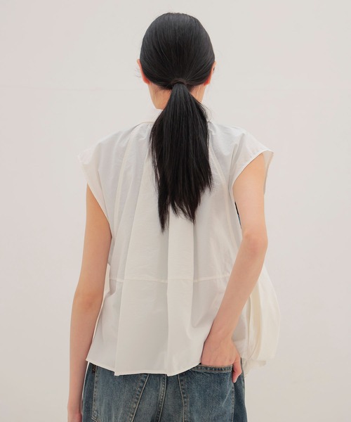 DRESSLAVE(ドレスレイブ)の「balloon sleeveless zip blouse(バルーンノースリーブジップブラウス)(シャツ/ブラウス・レディース・ホワイト・38)」の3枚目の写真