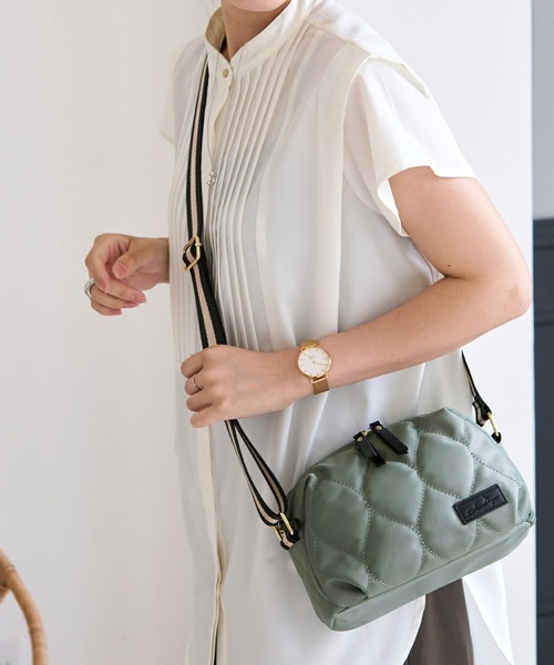 LIZDAYS(リズデイズ)の「LIZDAYS QUILTED NYLON WALLET BAG(ショルダーバッグ・レディース・ダークグレー/ナチュラル/グリーン系/ブラック/グレイッシュベージュ・FREE)」の7枚目の写真