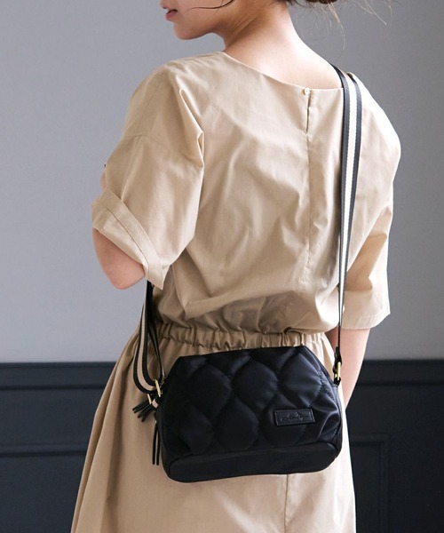 LIZDAYS(リズデイズ)の「LIZDAYS QUILTED NYLON WALLET BAG(ショルダーバッグ・レディース・ダークグレー/ナチュラル/グリーン系/ブラック/グレイッシュベージュ・FREE)」の9枚目の写真