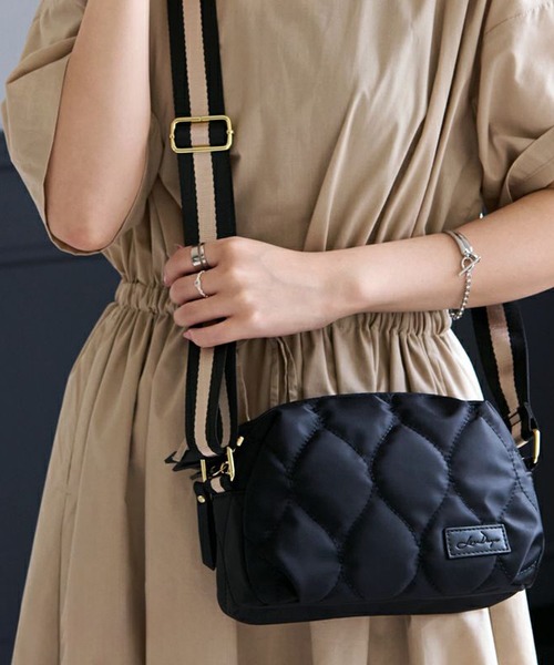 LIZDAYS(リズデイズ)の「LIZDAYS QUILTED NYLON WALLET BAG(ショルダーバッグ・レディース・ダークグレー/ナチュラル/グリーン系/ブラック/グレイッシュベージュ・FREE)」の10枚目の写真