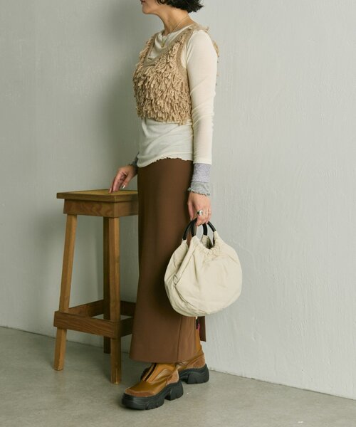 ear PAPILLONNER(イアパピヨネ)の「《撥水/便利な2WAY》ハーフサークルバッグ(ショルダーバッグ・レディース・ブラック/グリーン系その他/アイボリー・FREE)」の14枚目の写真