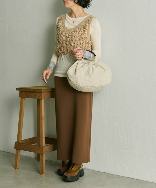 ear PAPILLONNER(イアパピヨネ)の「《撥水/便利な2WAY》ハーフサークルバッグ(ショルダーバッグ・レディース・ブラック/グリーン系その他/アイボリー・FREE)」の11枚目の写真