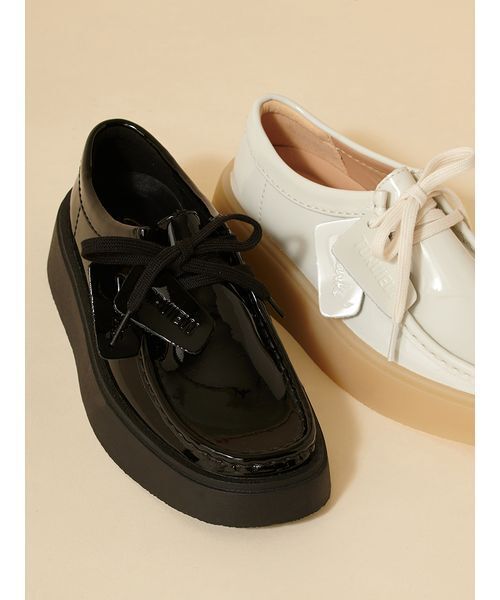 SNIDEL(スナイデル)の「【SNIDEL/Clarks】Torview/トービュー(その他シューズ・レディース・ブラック/アイボリー・22.5/24/23.5/23)」の3枚目の写真